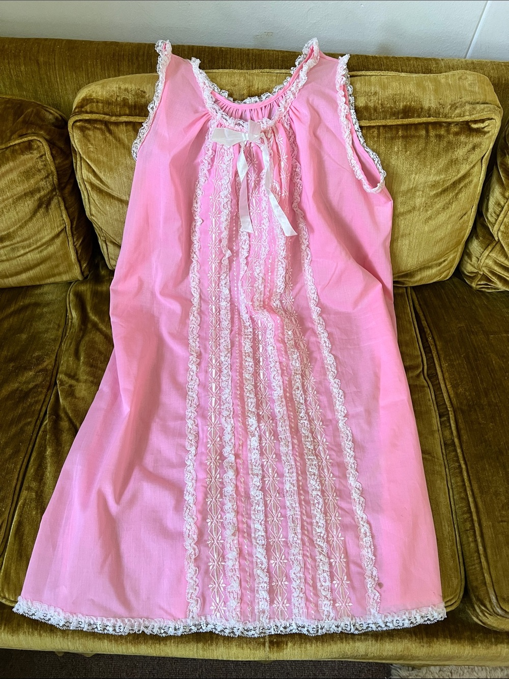 Vintage Pink Sleeveless Babydoll Nightgown with White Lace lingerie coquette
